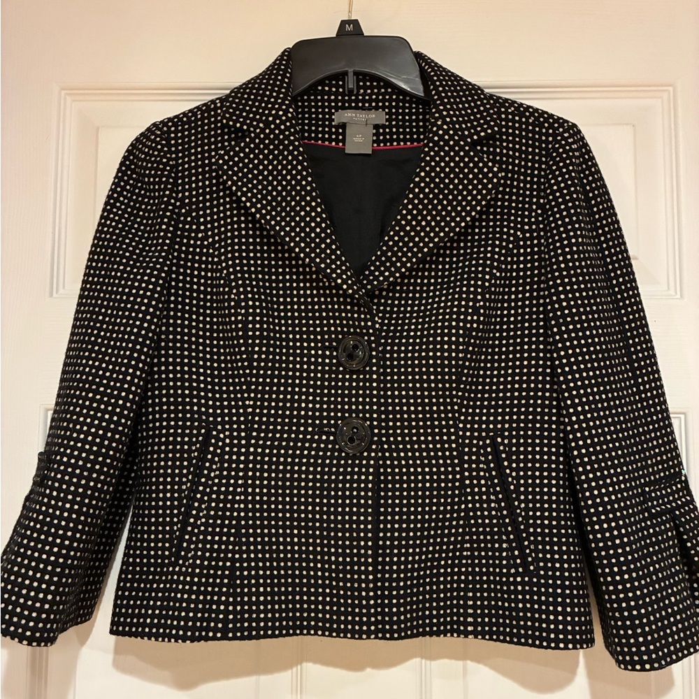 Ann Taylor Black and White Patterned Blazer